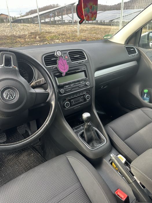 VOLKSWAGEN Golf 2010 — imagine 2