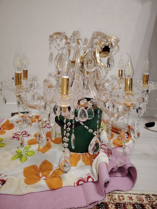 Хрустальная люстра, Чехия