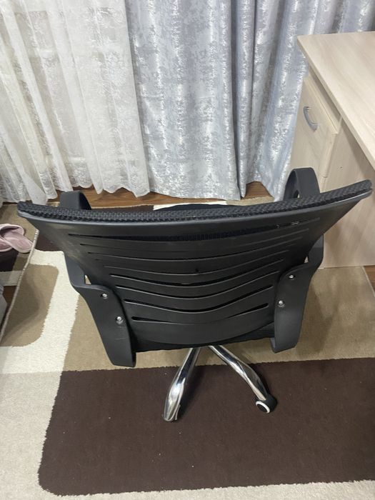 компьтерное кресло