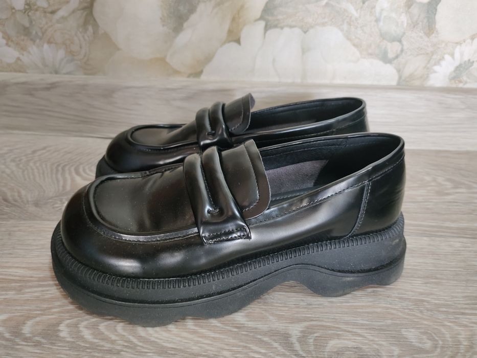 Продам ботинки,размер 37, Корея, новые