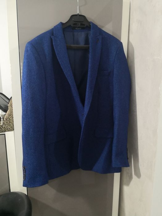 Vând sacou impecabil