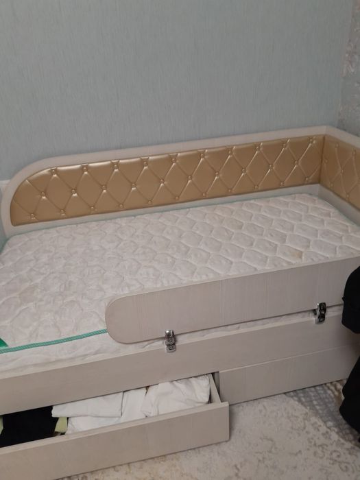 Продам детскую кровать