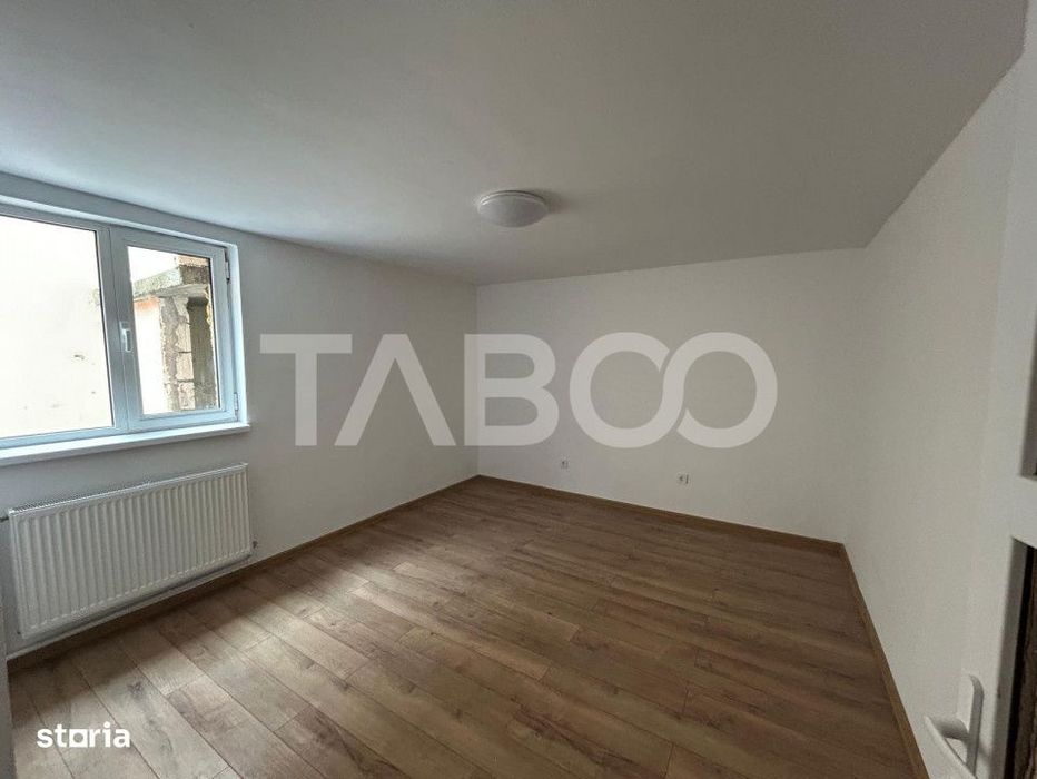 Spatiu birouri cu 6 camere 147 mpu curte libera 260 mp Calea Dumbravii