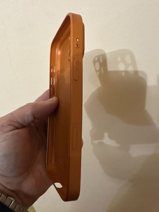 Husă orange iPhone 16 ProMax, model 17 ProMax