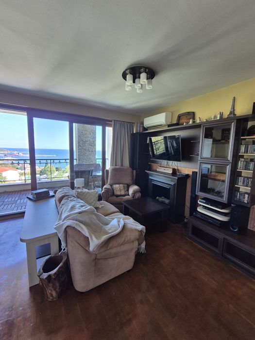 Дава се под наем Тристаен апартамент в Балчик - 100 кв.м за 650 € - Снимка #2