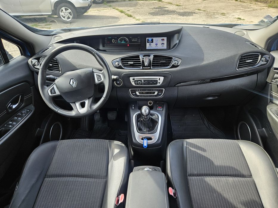 Renault Scenic 2012
