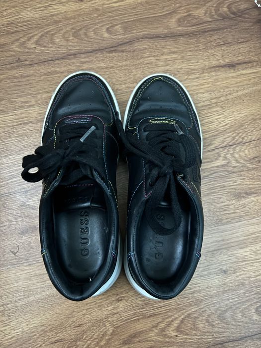 Кецове Guess, 36 номер