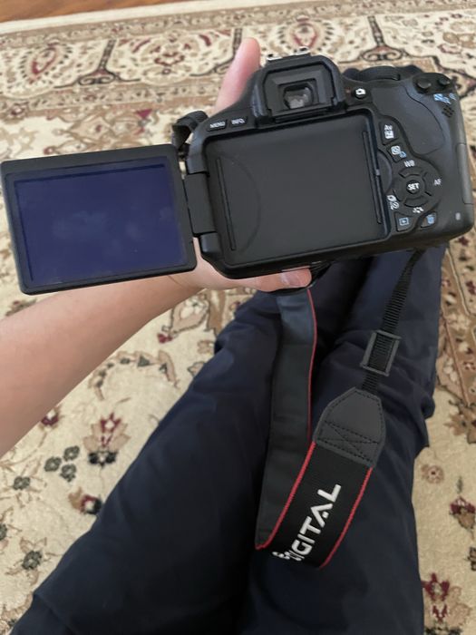 Фотоаппарат Canon EOS 600D