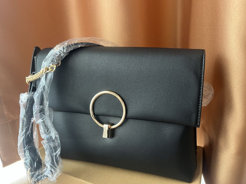 Елегантна дамска чанта