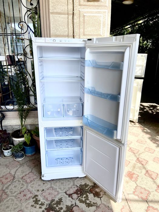 Продам холодильник Рабочая