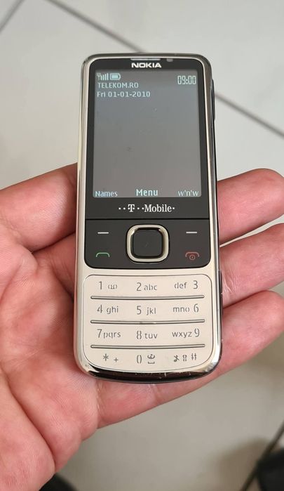 Nokia 6700 Classic - Perfect Funcțional, Liber de Rețea + Husă Nouă Pouch