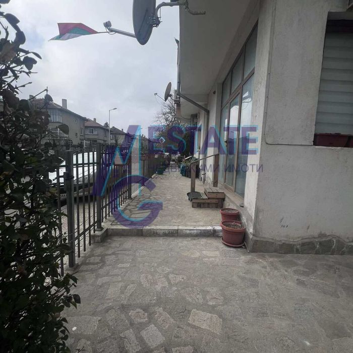 Партерно студио за живеене близо до плажа в гр. Царево.