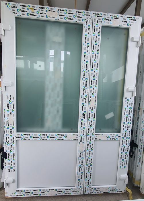 Ușă termopan PVC pentru exterior