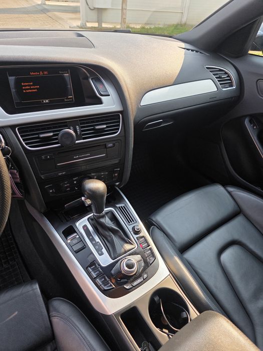 Audi a4 b8 s line 2010 led automat
