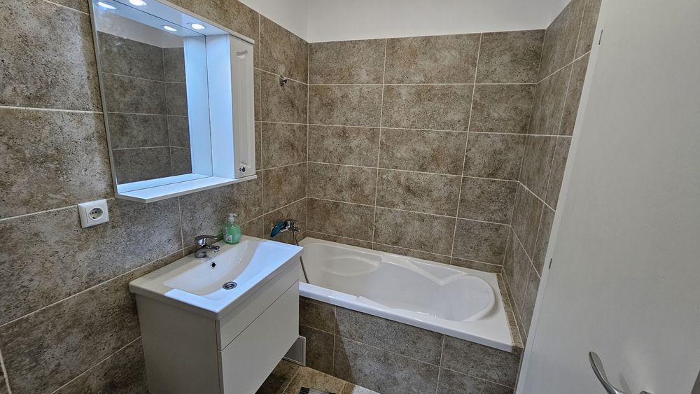 Apartament de inchiriat