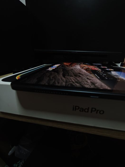 Ipad 11 pro M5 продам