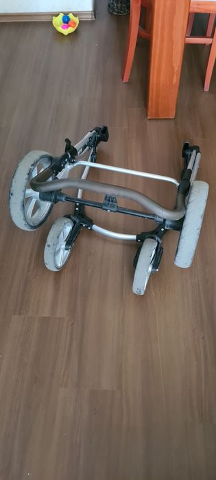 Комбирана детска количка