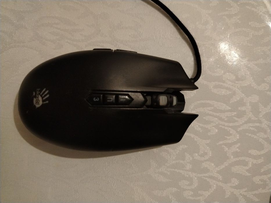 блади п80 про работает хорошо есть даблклики