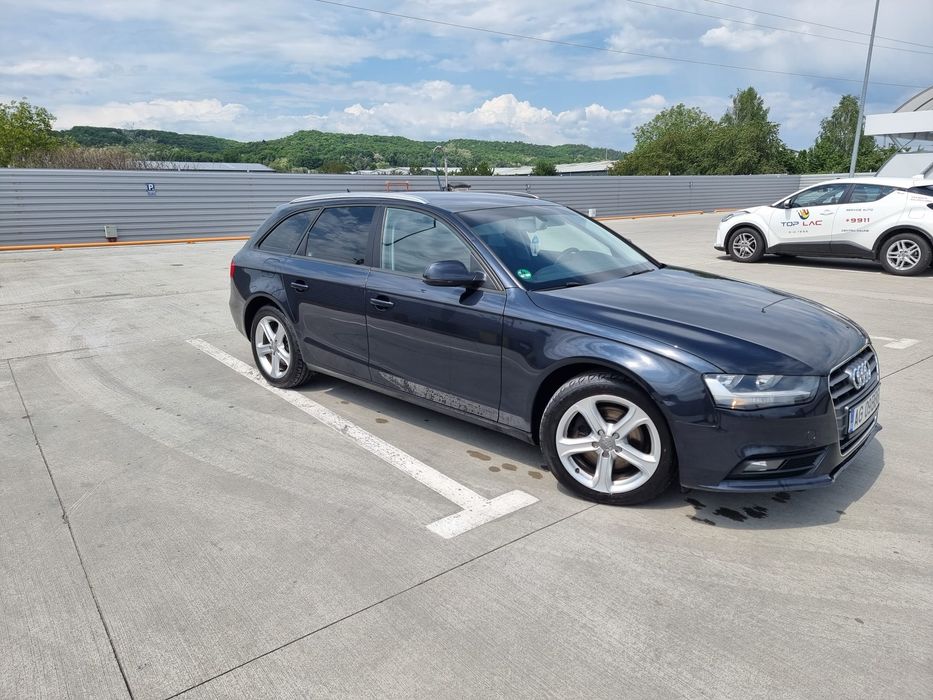 Audi A4 anul 2013
