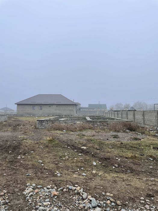 Участок с фундаментом