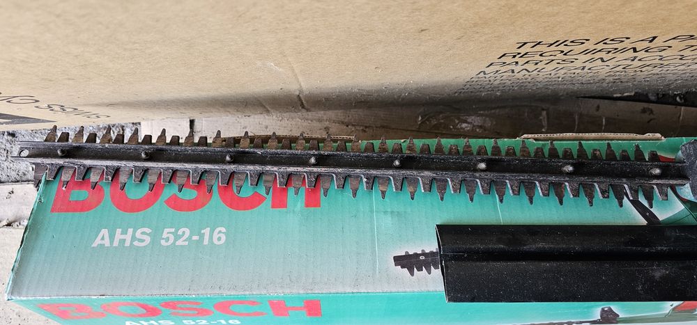 Foarfeca electrica Bosch ptr gard viu