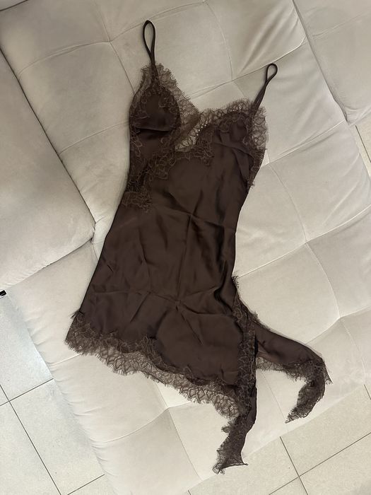Сатенена дамска рокля модел Zara