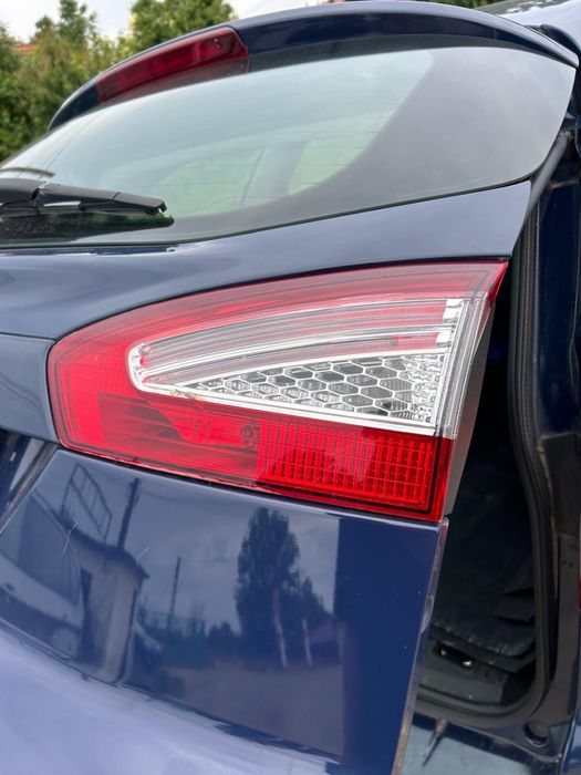 Haion cu lunetă Ford Mondeo Mk4 break