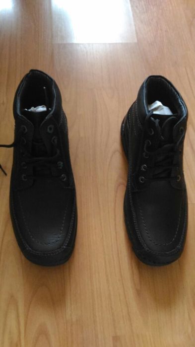 Ghete piele in stare perfecta