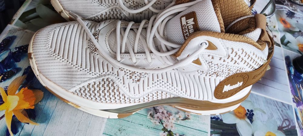 Маратонки Мойски