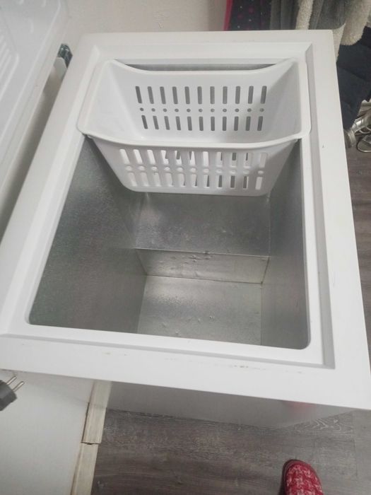 Vând lada frigorifica cu garanție