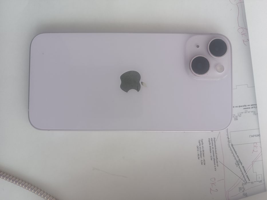 Продам iPhone 14