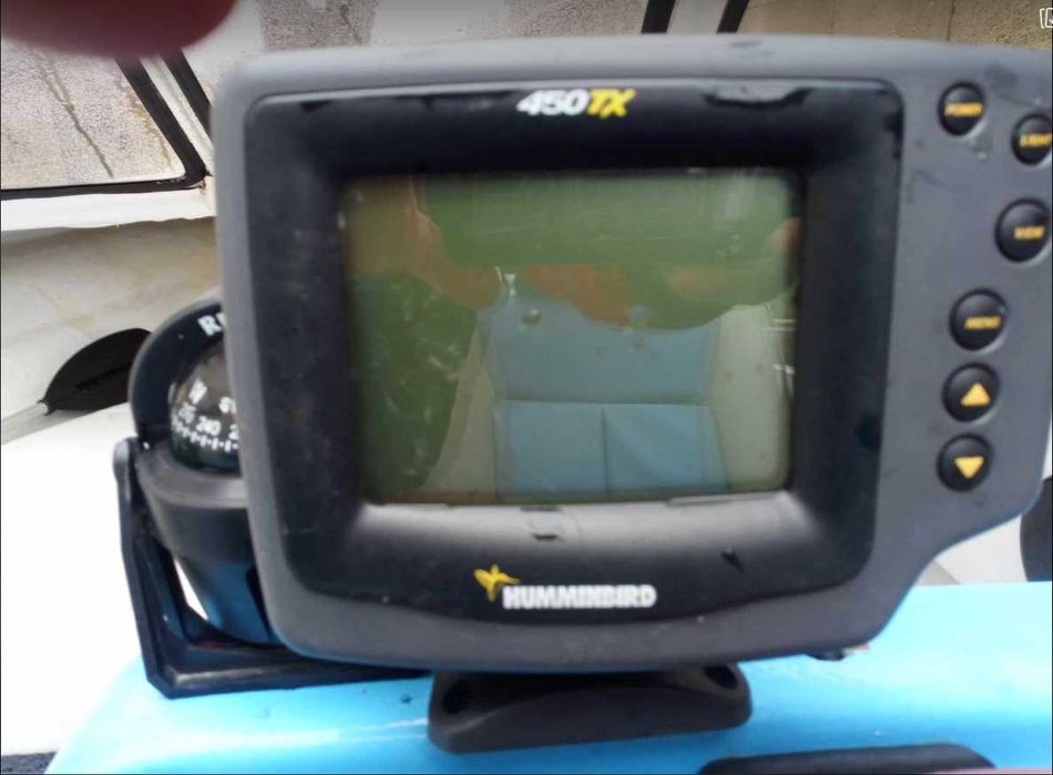 моторна лодка с регистрация + колесар напълно оборудвана