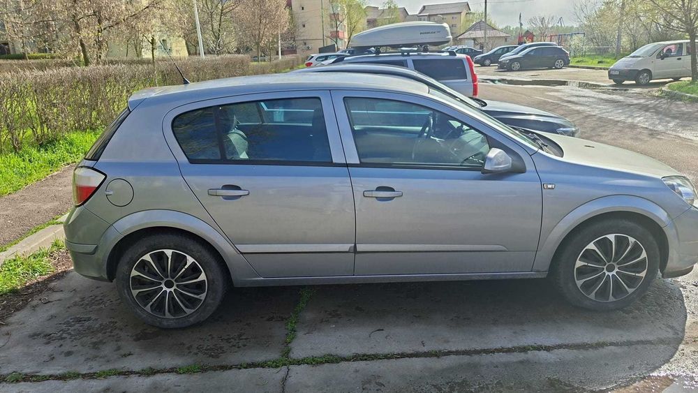 Opel astra H KM REALI