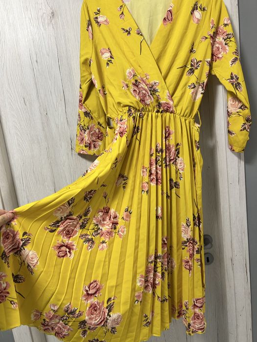 Rochie model floral