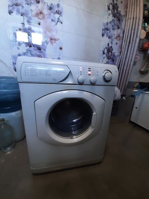 Продаётся стиральная машина