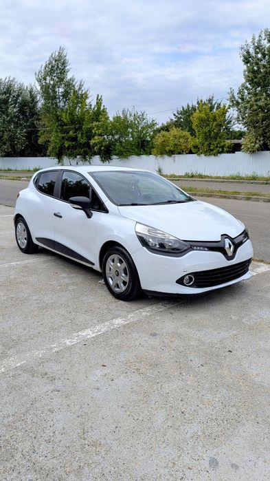 Vând Renault Clio