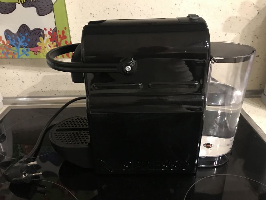 Nespresso Mini Essenza и Nespresso Inissia