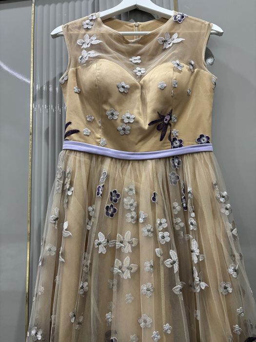 Вечернее длинное платье