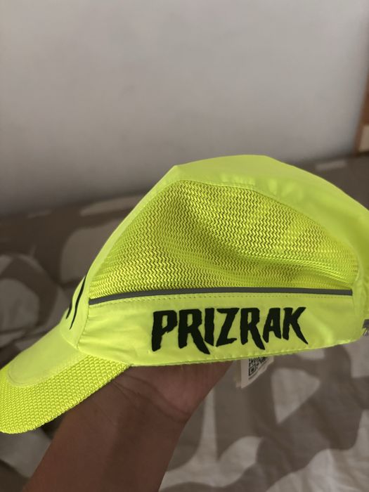 Prizrak шапка много рядка