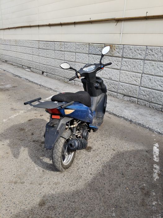 Продам скуте китайский на ходу