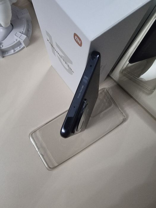 Продам Xiaomi 13 Lite 12/256gb.
