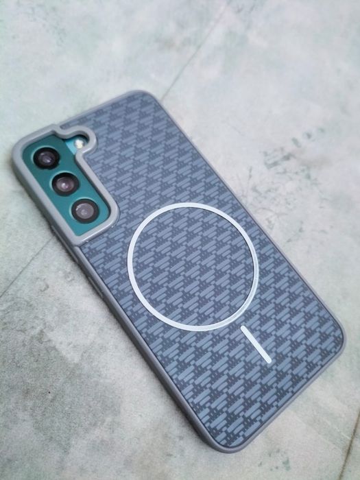 Galaxy S22 в хорошем состоянии