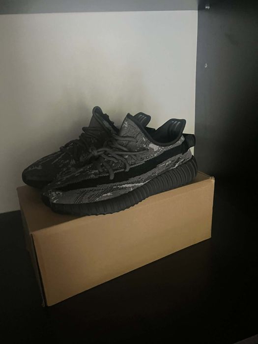 Yeezy boost 350 grey