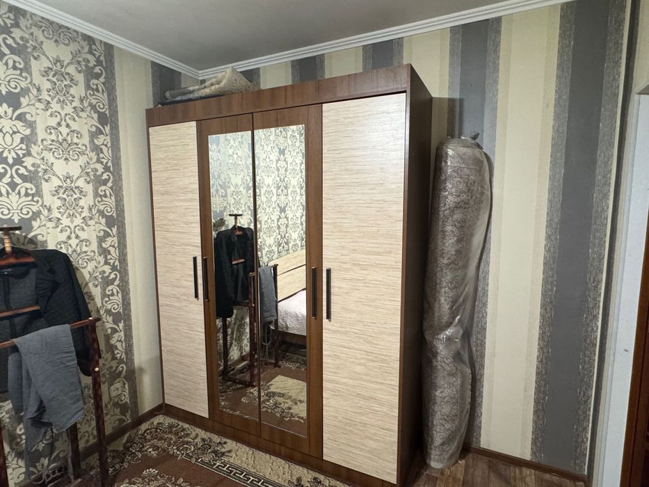 Продам б/у спальню