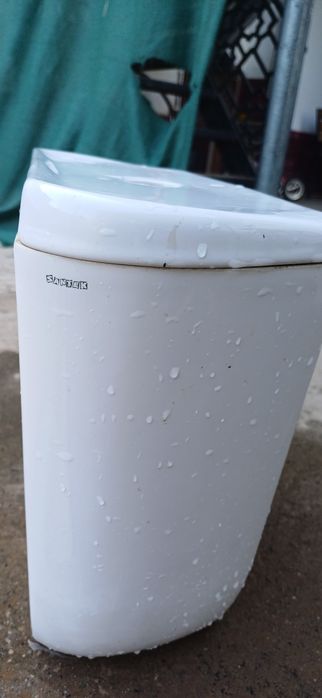 Продаётся бачок от унитаза