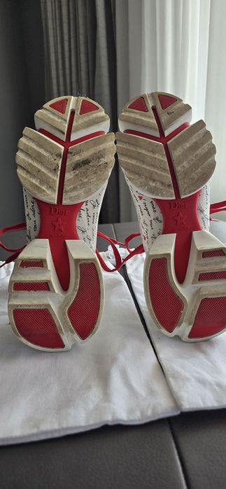 Оригинални дамски маратонки марка DIOR !