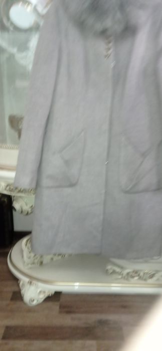 Продам женские пальто