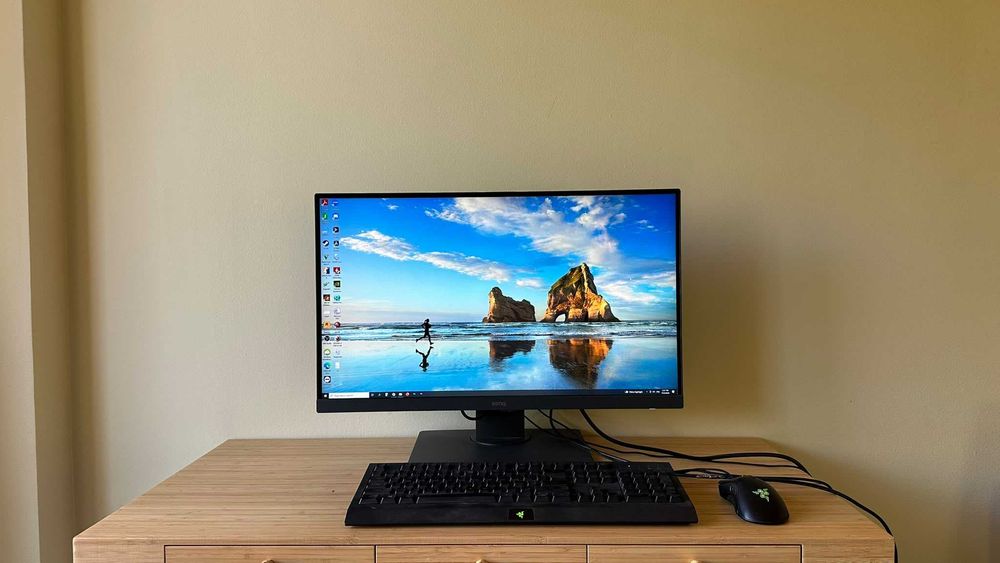 PC editare/gaming, 64GB RAM, Nvidia RTX 2070 8GB, SSD Samsung EVO, cu monitor Benq, 4K 10 bit, tastaura si mouse.
