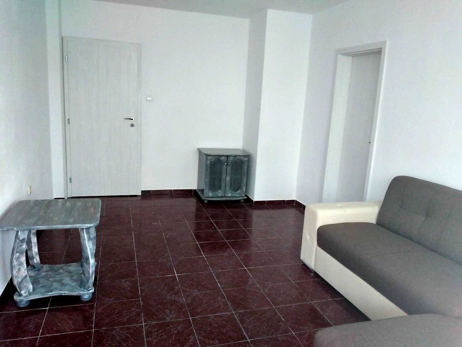 Дава се под наем Двустаен апартамент в Бургас, Славейков - 71 кв.м за 153 € - Снимка #5