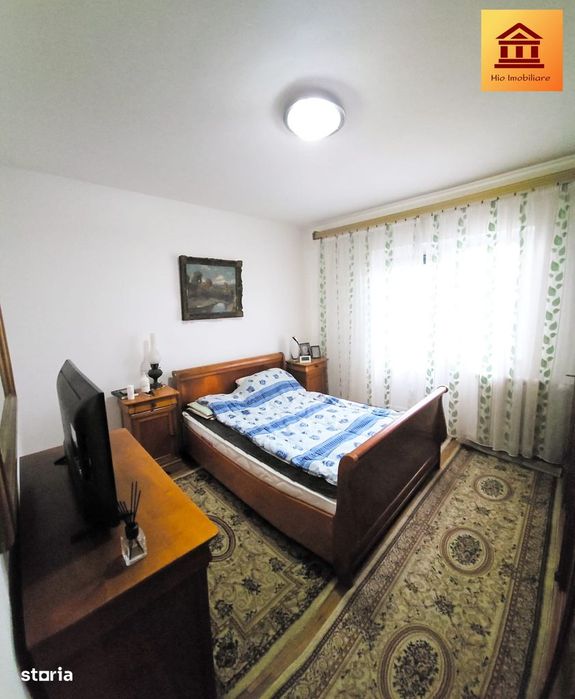 Apartament 3 camere Zona Intim ( etaj 2 , 100 mp)